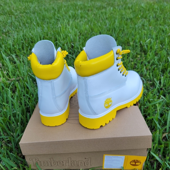 Brand new Timberland yellow custom fashion - Picture 2 of 5